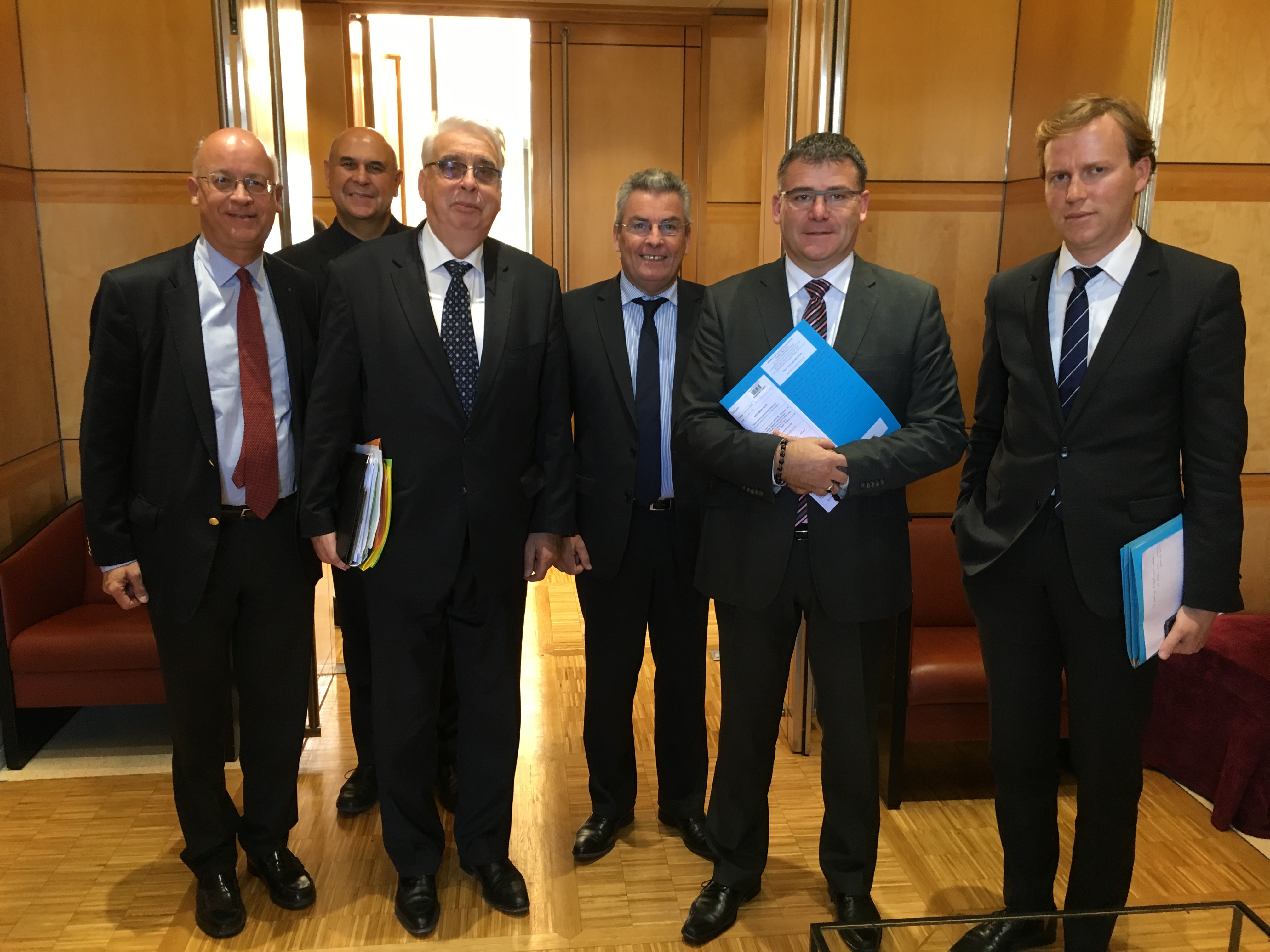 Les élus du Loiret et du Centre-Val de Loire ont été reçus par Christophe Sirugue. 161012 rdvHitachi Bercy